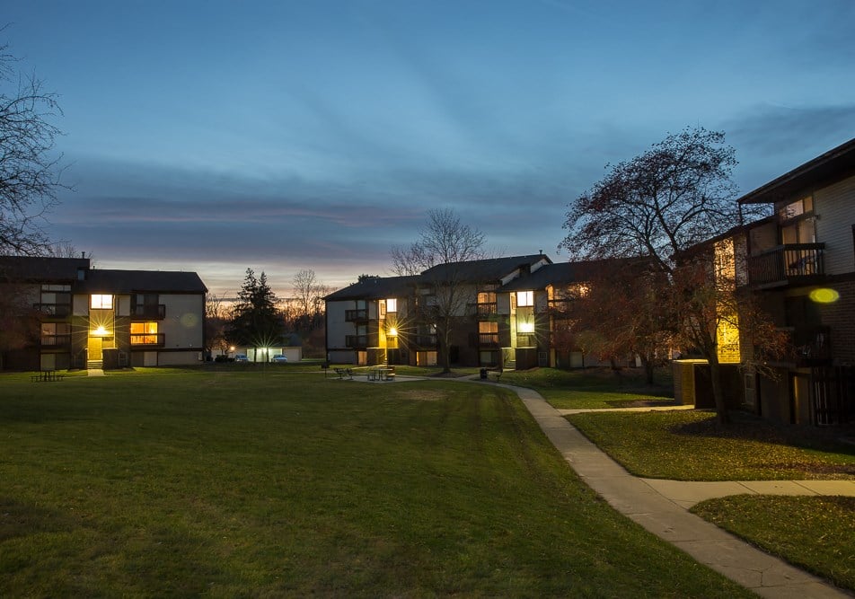 Burtons Landing Apartments Exterior