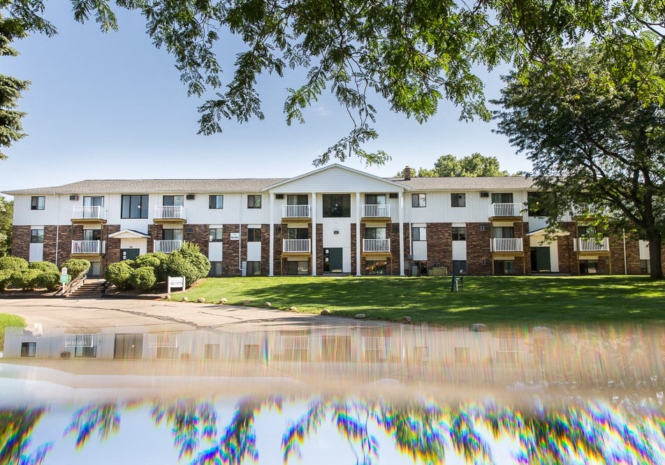 Crossroads Apartments